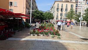 35 Toulon place Louis Blanc et le Cour Lafayette